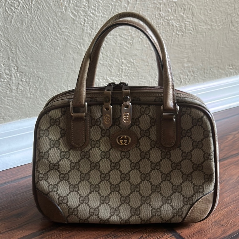 Vintage 1980’s Authentic Gucci Handbag